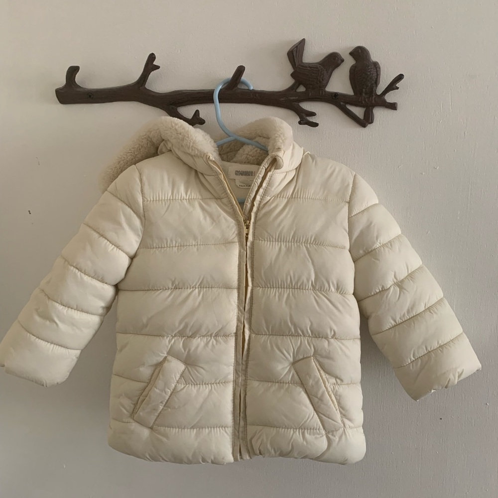 Gymboree toddler girl winter coat with hood.